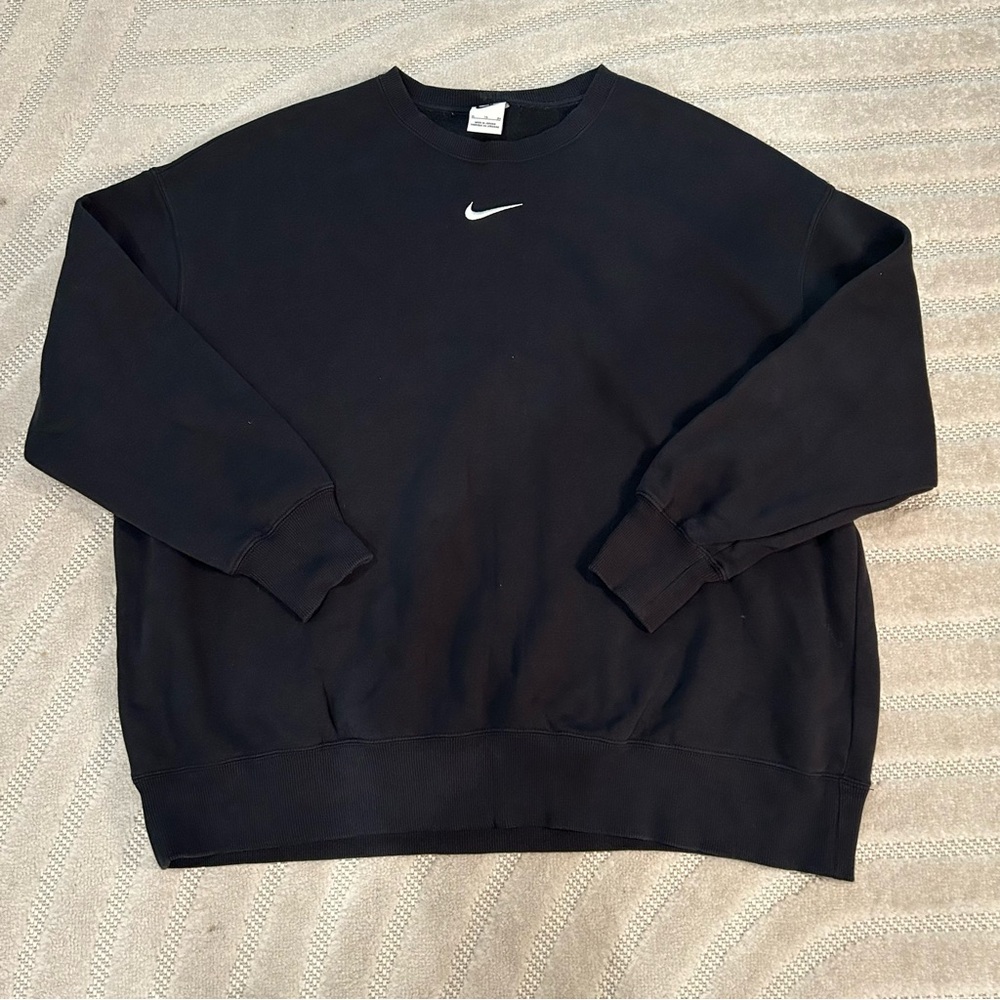 Nike Center Swoosh Black Fleece Pullover Crewneck Sweatshirt - XL